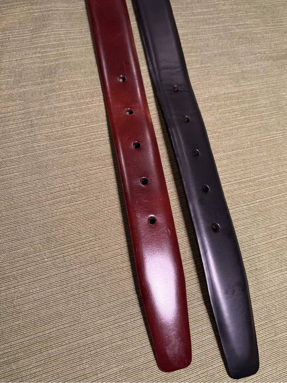Pair of Cobbler made in Canada smooth leather belts size 40.